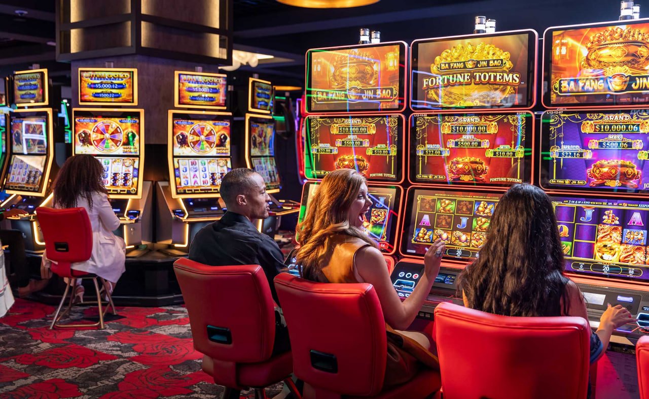 Tampilan Live Casino Quin88 dengan dealer profesional dan meja game langsung secara real-time